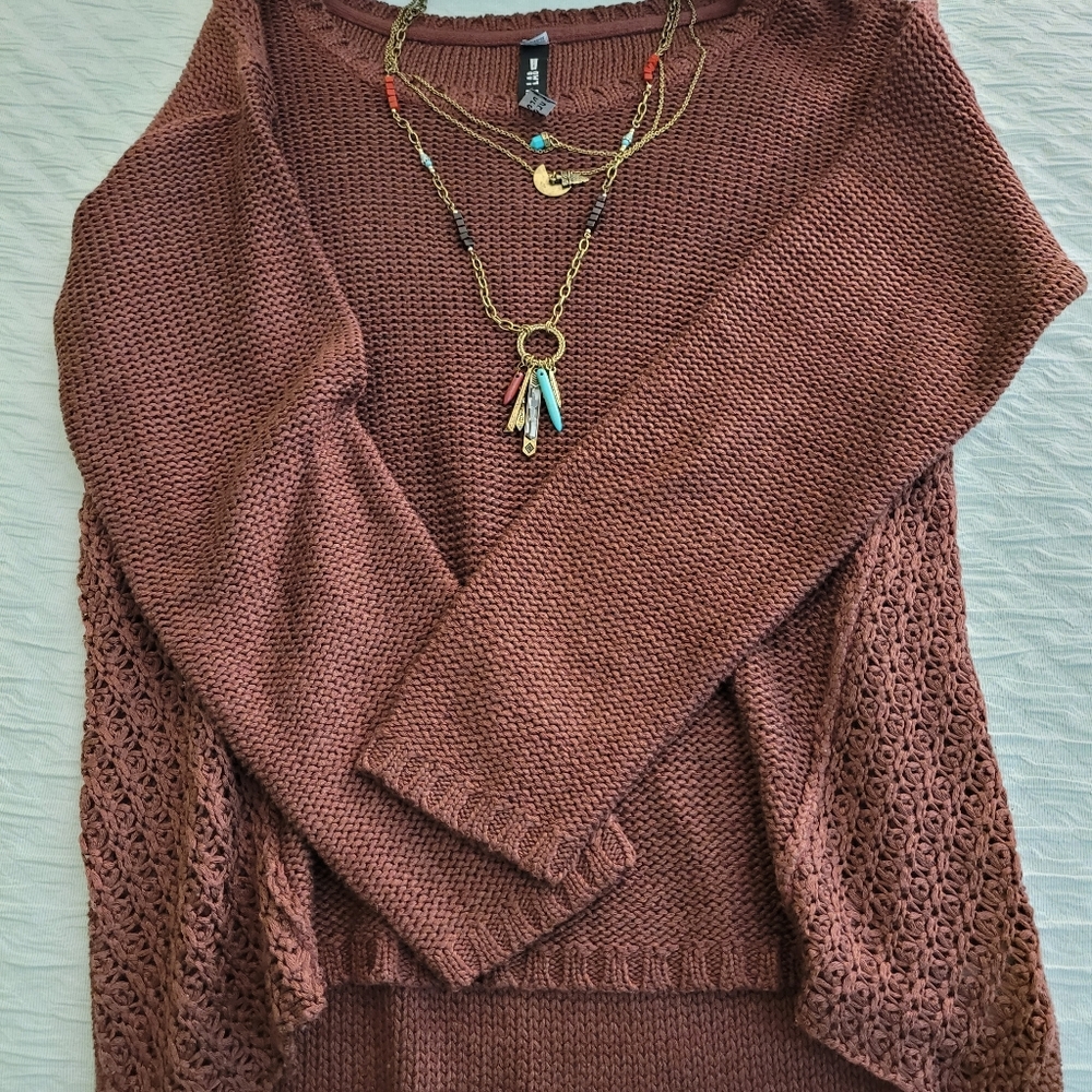 Design Lab pullover sweater
